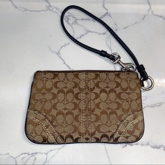 Coach Wristlet - Picture 2 of 6